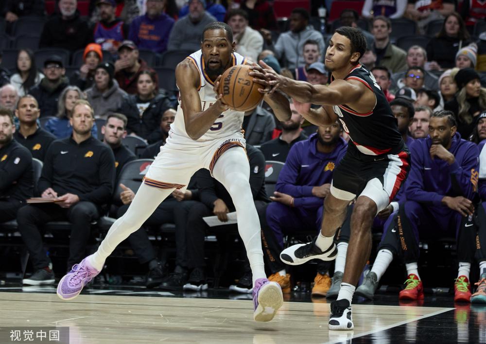 西缺席的方 西缺席的方